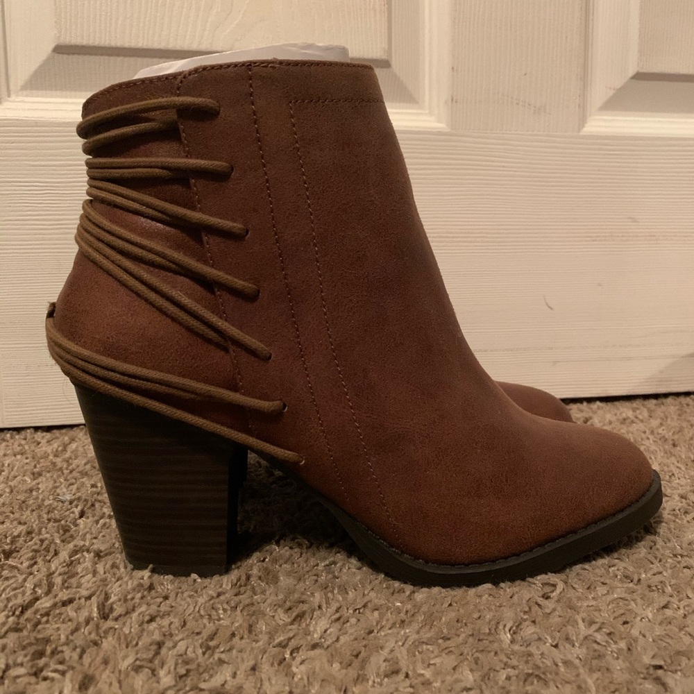 NWOT Candie’s Faux Leather Strappy Ankle Boots